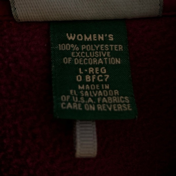 📍l.l. bean pullover📍 - Picture 6 of 6